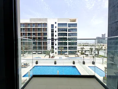 Pool View | Bright | Mid Floor | Equipped Kitchen