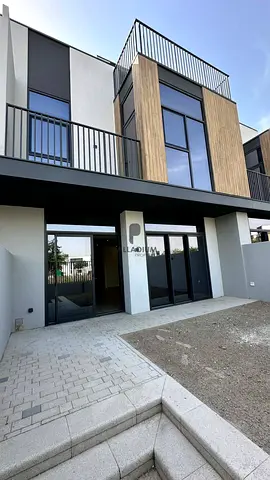 3BR Townhouse | G+2 | Prime Location