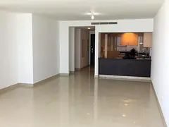 Spacious 2BR | High Floor | Near Amenities
