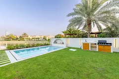 Lakefront 4BR Villa with Private Pool in The Springs