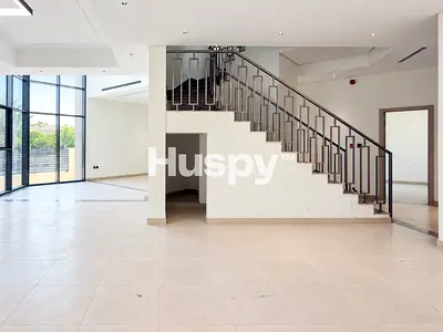 Brand New | Closed Kitchen | Large Layout