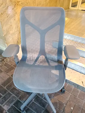 Herman Miller Cosm chair for selling.comfirtable chair