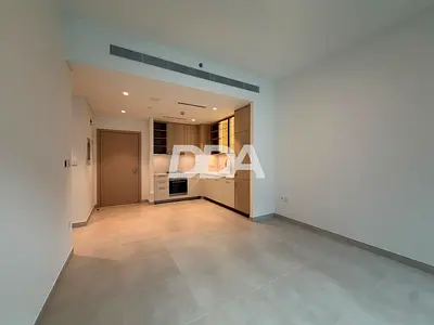 ELEGANT PARKSIDE LIVING | PARK & POOL VIEWS
