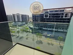 Luxurious and spacious studio with fully fitted kitchen only 45k Ready to move