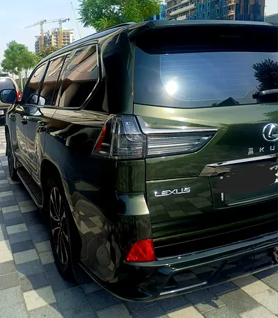 2021 Lexus LX 570 Black Edition GCC Specs