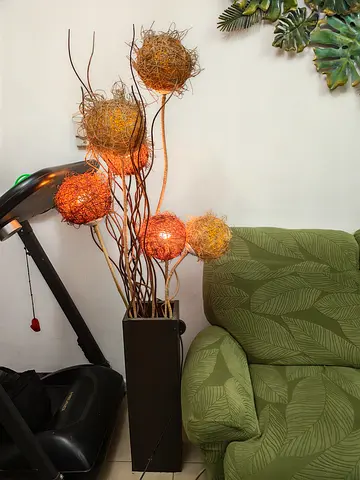 Beautiful Boho-Style Woven Rattan Branch Floor Lamp (Excellent Condition)