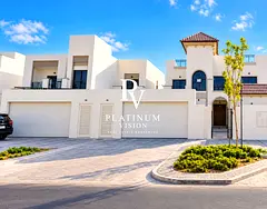 MOVE-IN READY | First Tenant | Standalone 5BR+M | Huge Yard