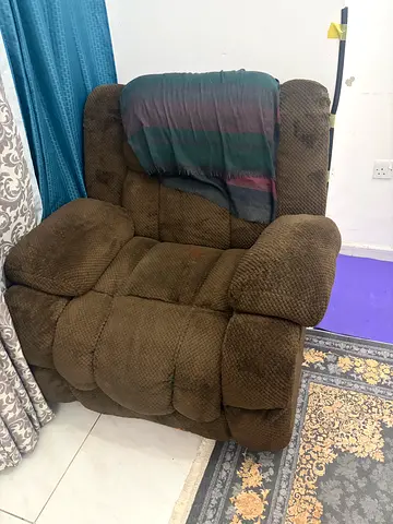 Recliner sofa