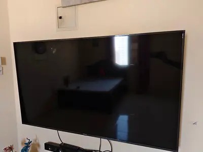 urgent sale-65-inch LED TV - Good working condition