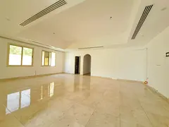 Luxury 4-Bedroom villa/,Maintenance free/,wardrobe just 125k