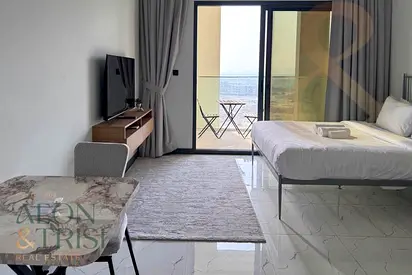 Spacious Studio | Balcony | Community Views