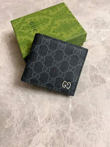 Gucci GG Supreme Bi-Fold Wallet - Black