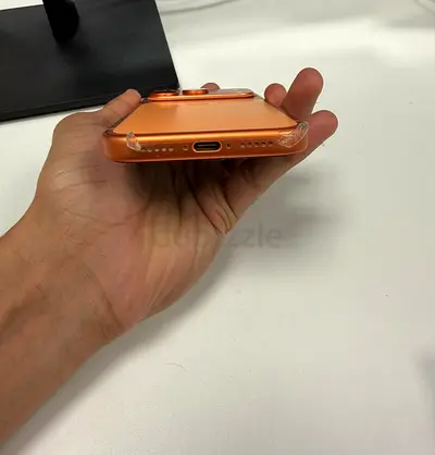 iPhone 17 Pro 256 GB - Orange, 98% battery life