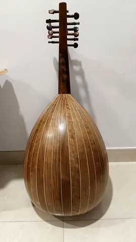 عود عراقي Iraqi Oud (Arabic Lute) - perfect Condition, Ready to Play