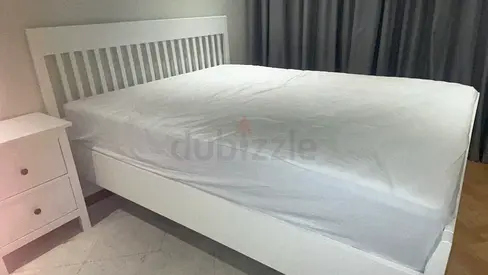 White Double Bed – Abu Dhabi