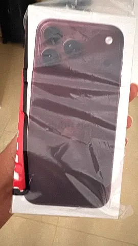 Sealed Iphone 18 pro max TDRA 256gb burgundy