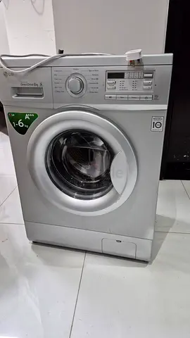 Front-load washing machine - 6 kg, silver, working condition