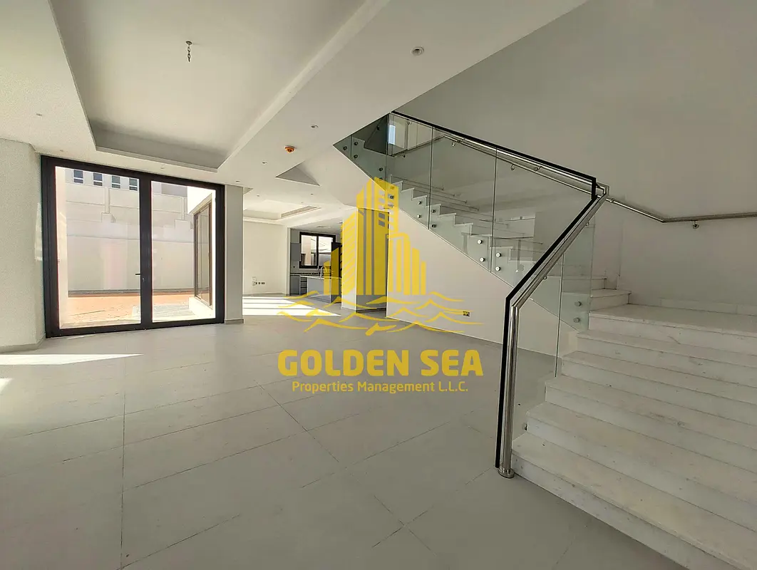 BRAND NEW VILLA| 5MBR+GUEST ROOM| BIG BALCONY| 6 CAR PARKING