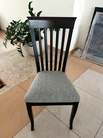 6 x wooden dining chair with upholstered seat - good condition