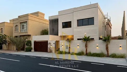 Al Rawda 1 – Ajman ~ Private pool ~ Prime location next to the mosque ~ 5 bedrooms ~ High-end finishing | Price includes electricity and water; Freeho