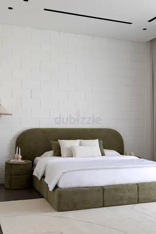 Curved corner wide headboard olive green queen hydraulic bed