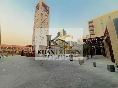Modern 1BR Apt Luxury Amenities Gym Pool Parking Prime Location