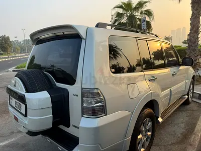 Mitsubishi Pajero 2010 GLS Top Line GCC Specs