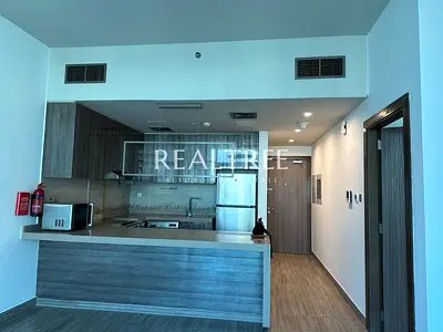 High-Floor 1BR | Fully Fitted Kitchen | Pool View | Vacant By 6 Nov