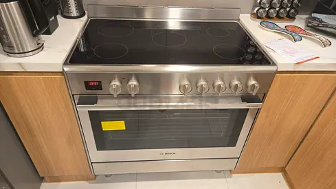 Bosch series 8 Electric ceramic Cooker 90x60cm
