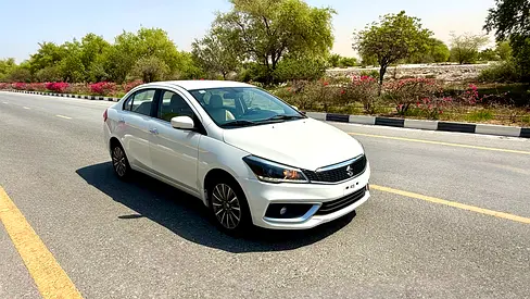 Suzuki Ciaz GLX 2023 GCC Specs