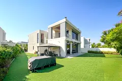 Single Row | Vacant | Large Corner Plot