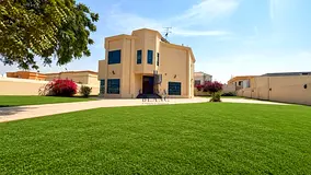 UNDER MAINTENANCE VILLA | 5 ENSUITE BEDROOMS | POOL & MAJLIS