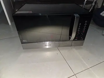 Samsung microwave oven - good working condition