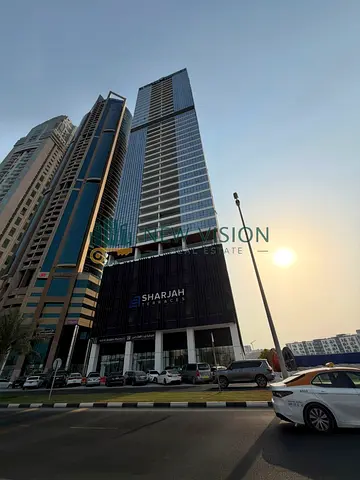 افخم 3BHK جيم ومسبح VIP غرفة خادمه 2 باركينج تراس