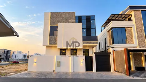 🏡 فيلا فاخرة للبيع في الياسمين – عجمان، 5 غرف نوم، طابقان مع مسبح خاص، شاملة الماء والكهرباء والمكيفات، فرصة مميزة للسكن الفاخر والاستثمار العقاري!