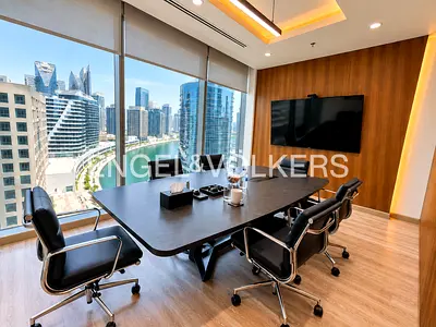 Stunning Canal Views | Modern Fit Out | Exclusive