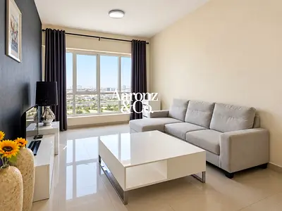 Spaciously Furnished 1BR | Lakepoint N2 | Vacant