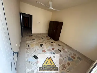 افخم استديو /صاله منفصله / بلكونه ب اطلاله مفتوحه / ع شارع الشيخ عمار / مطبخ منفصل / سعر خيال / تشطيب رائع