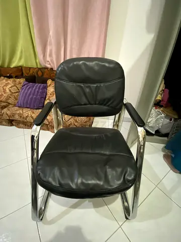 Set of 2 black faux leather chairs with chrome frame
