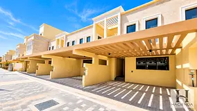 Courtyard View | 4BR Townhouse | Terrace & Garden