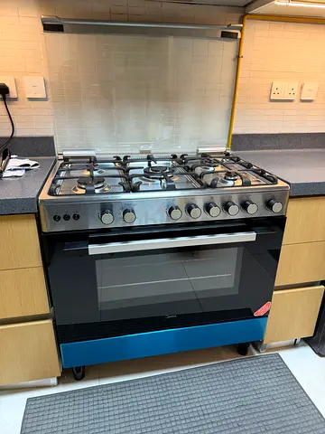Midea Stainless Steel 5-Burner Gas Range with Oven - Good Condition