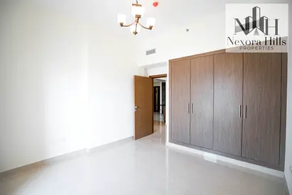 Huge Layout | 2 Balcony | Furnished
