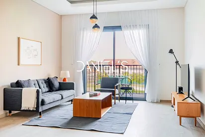 Fully Furnished | Street View | Ready to Move In