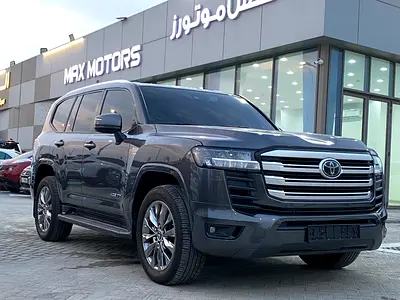 2023 Toyota Land Cruiser GXR GCC Specs FIRST OWNER FRESH AND IN VERY MINT CONDITION