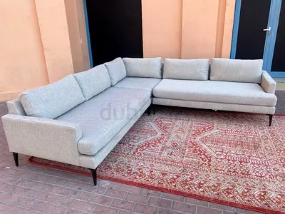 Selling high quality west elm corner sofa like new