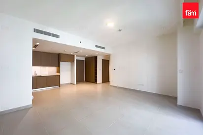 Exclusive | Creek Tower View | Multiple Options