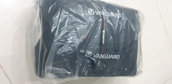 Vanguard Compact DSLR Camera Bag - New, Still Wrapped