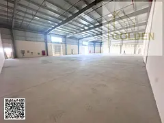 Warehouse with 32 kW Power and Multiple Entrances for Easy Vehicle Access