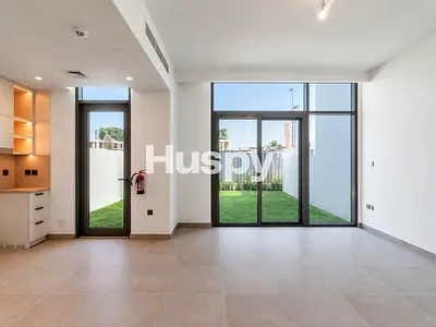 Close to Pool | Landscaped | Well Maintained