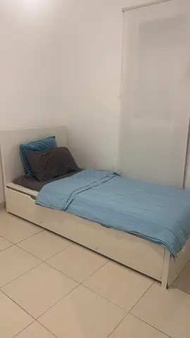 Single bed
